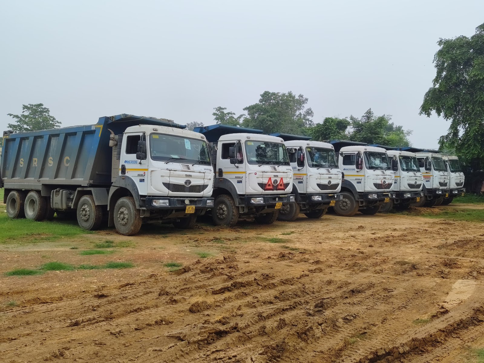 तमाड़ में प्रशासन की बड़ी कार्रवाई, गिट्टी लोड 9 हाईवा जब्त, जांच जारी